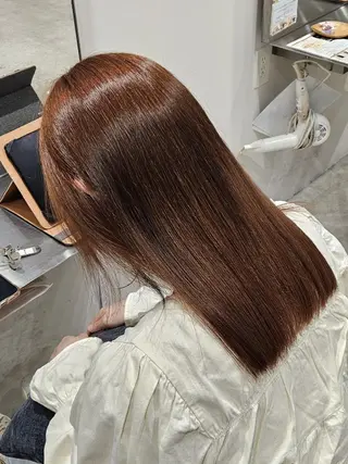カラー 宮本 愛梨のヘアスタイル