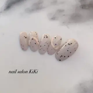 ネイル K. KiKiのネイルデザイン