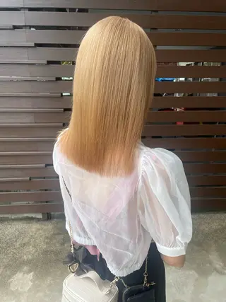 セミロング カラー 日高 香織のヘアスタイル