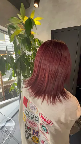 ミディアム motoトップカラー リスト/ブリーチカラのヘアスタイル