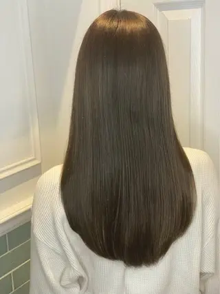 セミロング 艶カラー美髪縮毛矯正 /髪質改善✨️ユウキのヘアスタイル