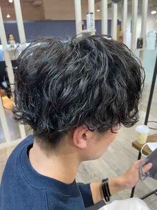 ショート パーマ メンズ 小関 仁晴のヘアスタイル