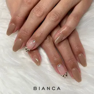 ネイル Bianca ABEのネイルデザイン