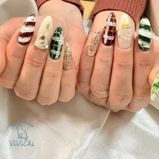 ネイル ViViChi 梨帆のネイルデザイン