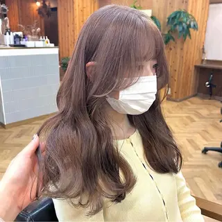 セミロング カラー パーマ ヘアアレンジ メンズ キッズ ネイル マツエク・マツパ アイブロウ 前川 朋香のヘアスタイル
