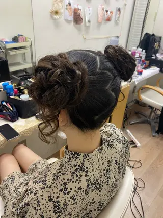 ヘアアレンジ ヘアメイク美容師 🦋サカモトレナ🦋のヘアスタイル