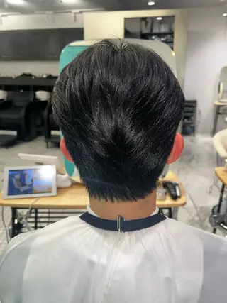 メンズ レイヤー／マツエク 💋𝑨𝑵𝑵𝑨のヘアスタイル