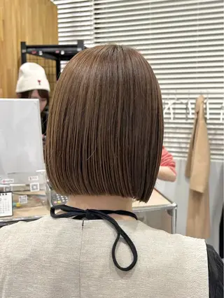 ショート レイヤーカット⛓ hina🩶のヘアスタイル