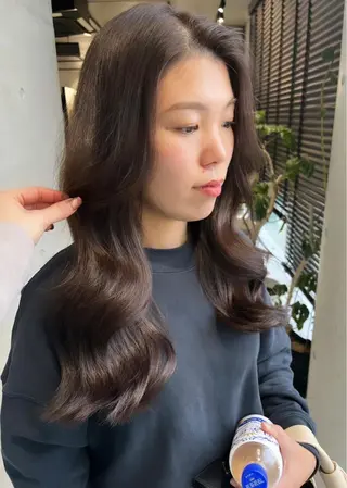 ロング カラー パーマ ヘアアレンジ 透明感/オリーブ/ グレージュ/YUKAのヘアスタイル