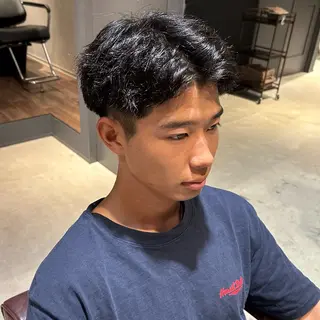 パーマ メンズ 安達 脩人のヘアスタイル