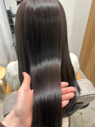 ロング カラー ヘアアレンジ yuka .のヘアスタイル