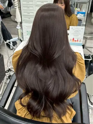 ロング 岡田 聖蘭のヘアスタイル