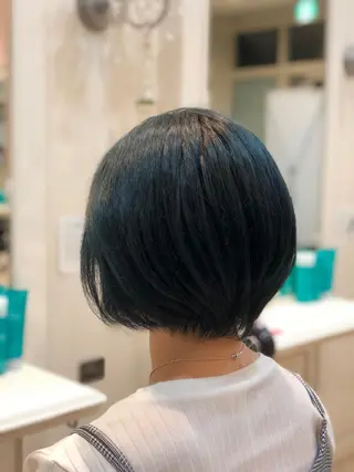 ショート カラー ダメージレス 桧山店長のヘアスタイル