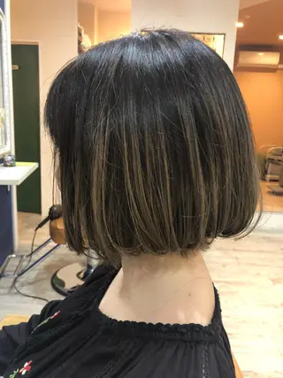 ショート カラー 【AMANEQ】 yuka🦋のヘアスタイル