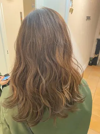 セミロング カラー ヘアアレンジ 佐藤 麻衣のヘアスタイル