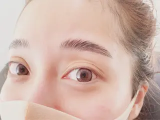 アイブロウ 竹村 真美のマツエク・マツパデザイン