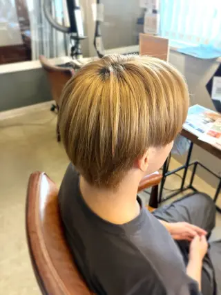 ショート 滝口 詩音のヘアスタイル