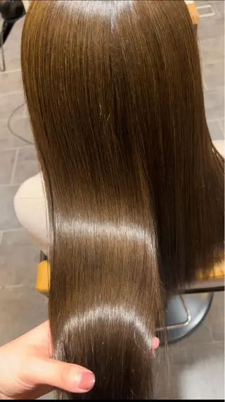 ロング 石崎 真維のヘアスタイル