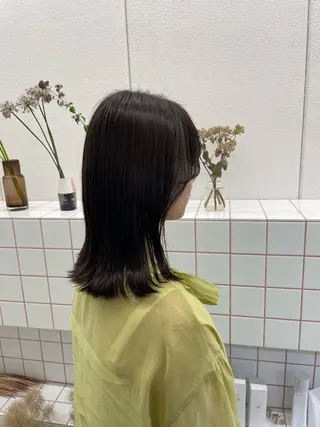 ミディアム カラー 山下 悠月のヘアスタイル