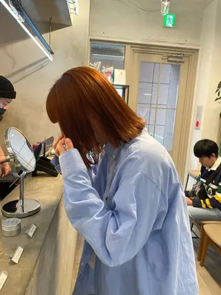 ミディアム カラー ミルクティー× グレージュMOMOのヘアスタイル