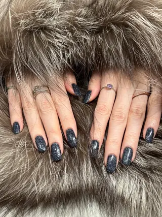 ネイル 長谷川 奈緒美のネイルデザイン