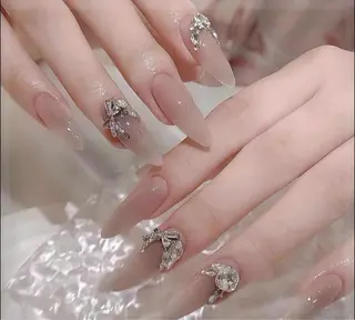ネイル AKIKO ネイルサロンのネイルデザイン