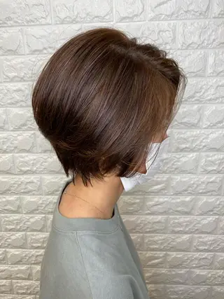 ショート カラー 金沢 広美のヘアスタイル