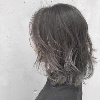ミディアム カラー ニュアンスパーマ／ レイヤー／茶屋町のヘアスタイル