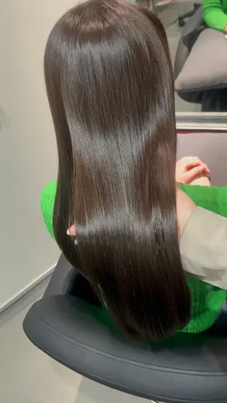 ロング 小松崎 紅見子のヘアスタイル