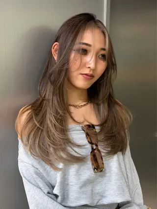 ロング 🫧バレイヤージュ/ ハイトーン/ミズキのヘアスタイル