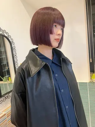 ミディアム カラー ミルクティーベージュ outaのヘアスタイル