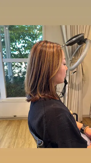 ミディアム 水木 里咲のヘアスタイル