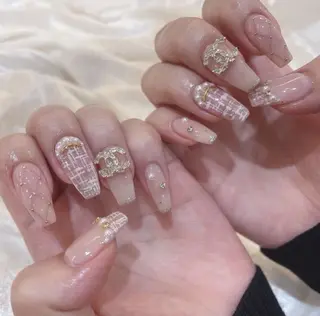 ネイル Lee Nailsのネイルデザイン