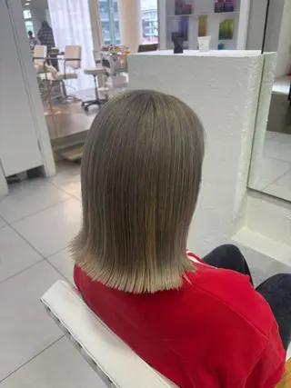 ミディアム I nagiのヘアスタイル