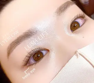 アイブロウ 眉毛💎まつげ専門 freep　村松夢美のマツエク・マツパデザイン