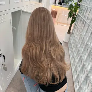 ロング カラー ミルクティーベージュ /sara💛のヘアスタイル