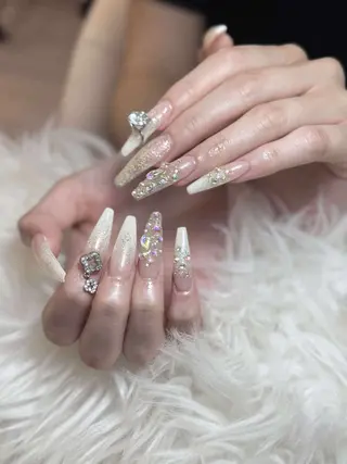 ネイル ANH NAIL ゴテゴテ専門店💎のネイルデザイン