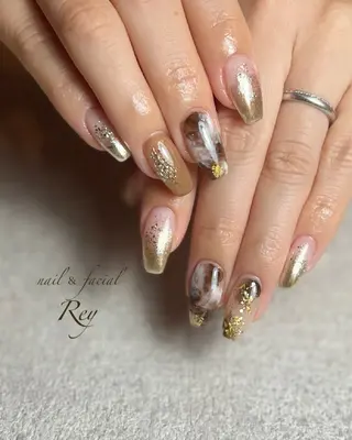 ネイル R eyのネイルデザイン
