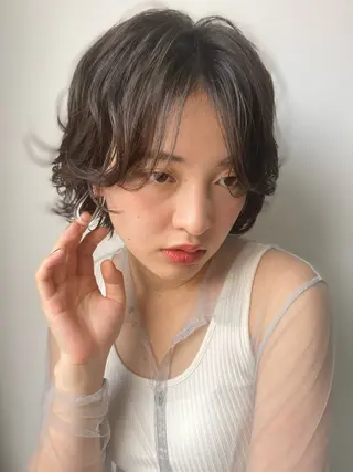 ショート パーマ 園田あずさ/髪質改善 /透明感カラーのヘアスタイル