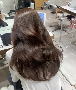 セミロング カラー 内田 志乃のヘアスタイル