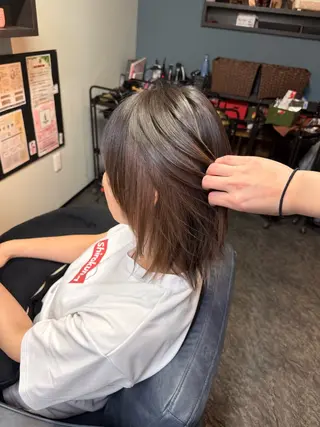 ショート 奴賀 詩のヘアスタイル