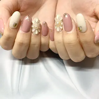 ネイル ウシク ミユキのネイルデザイン
