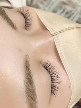 マツエク・マツパ やまにたゆか🌿 Nordlysのマツエク・マツパデザイン