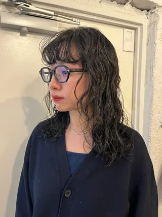 セミロング ✴︎UNU ✴︎モエカのヘアスタイル