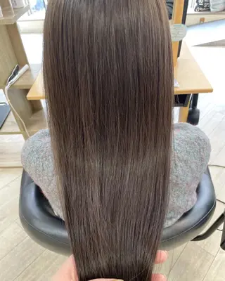 ロング カラー 立川 奈那子のヘアスタイル