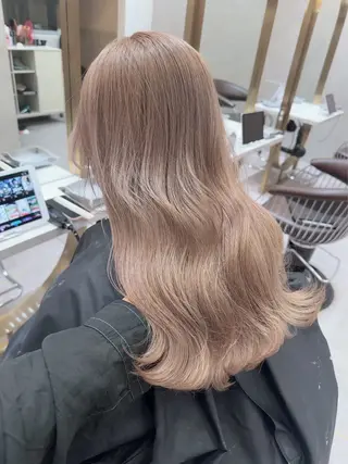 ロング VIVIE 福岡天神店のヘアスタイル