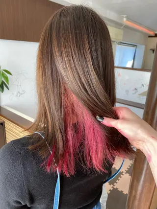 セミロング カラー 堀内 七海のヘアスタイル