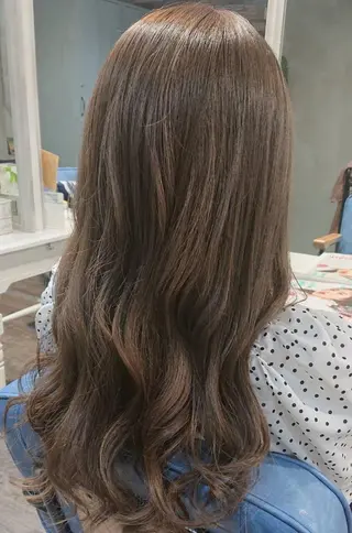 ロング ＦＵＮＩＣ ファニックのヘアスタイル