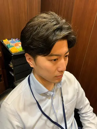 ショート パーマ メンズ 羽木 隆徒のヘアスタイル