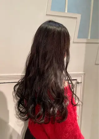 ロング カラー 向坂 亜美のヘアスタイル